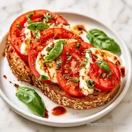 Mozzarella Tomato Sandwich in 10 Minutes