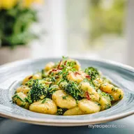 30 Minute One Pan Broccoli Gnocchi for 4 Servings