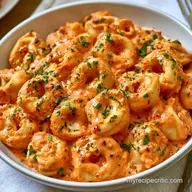 Roasted Red Pepper Tortellini: Creamy